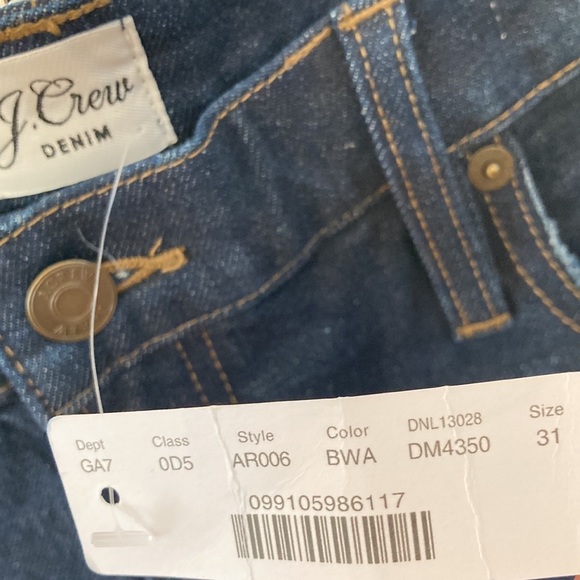 J. Crew High-Waisted Vintage Straight Jean in Boiler Wash - Picture 5 of 13